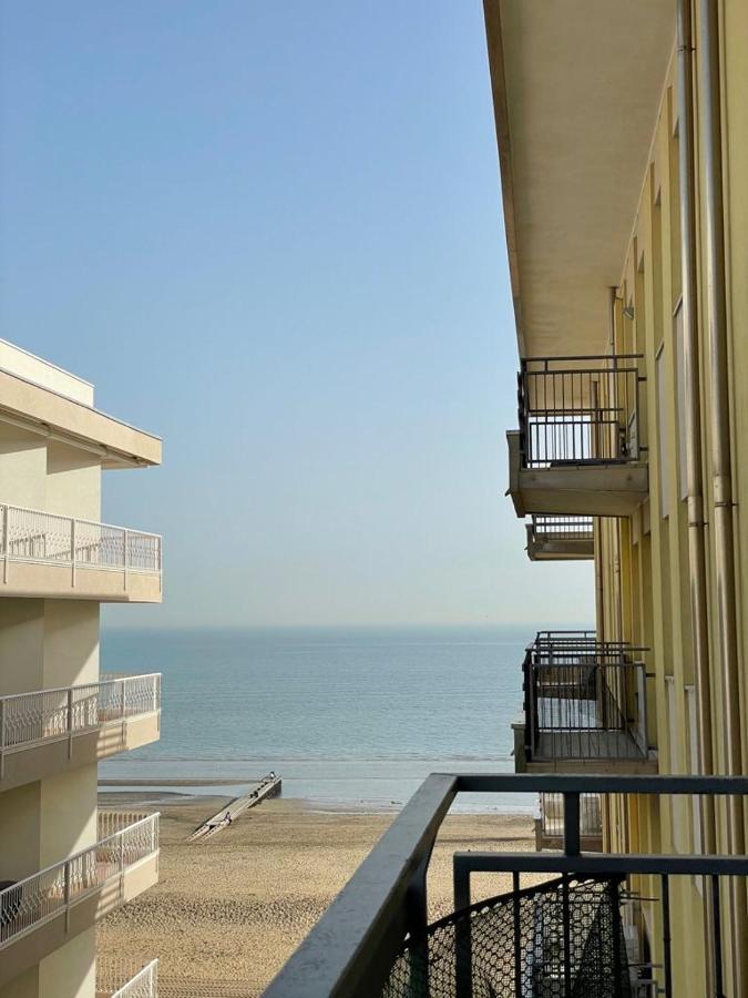 Condominio Cansiglio- Walterigato Apartments- Solo Per Famiglie 利多迪迪耶索洛 外观 照片
